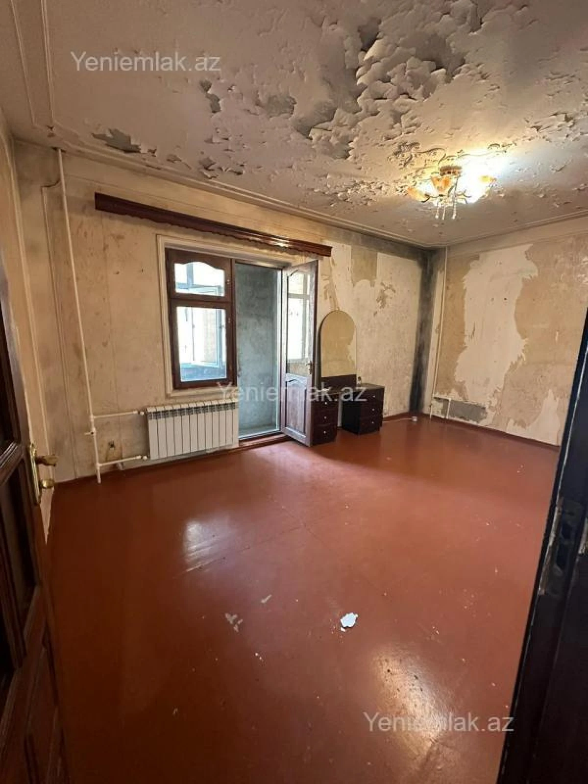 Satılır 3 otaqlı köhnə tikili 88 m²