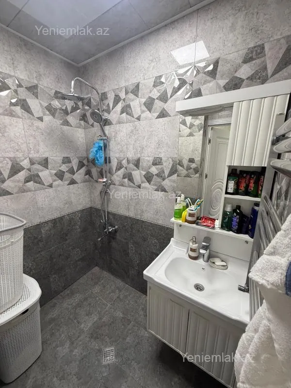 Satılır 2 otaqlı yeni tikili 55 m²