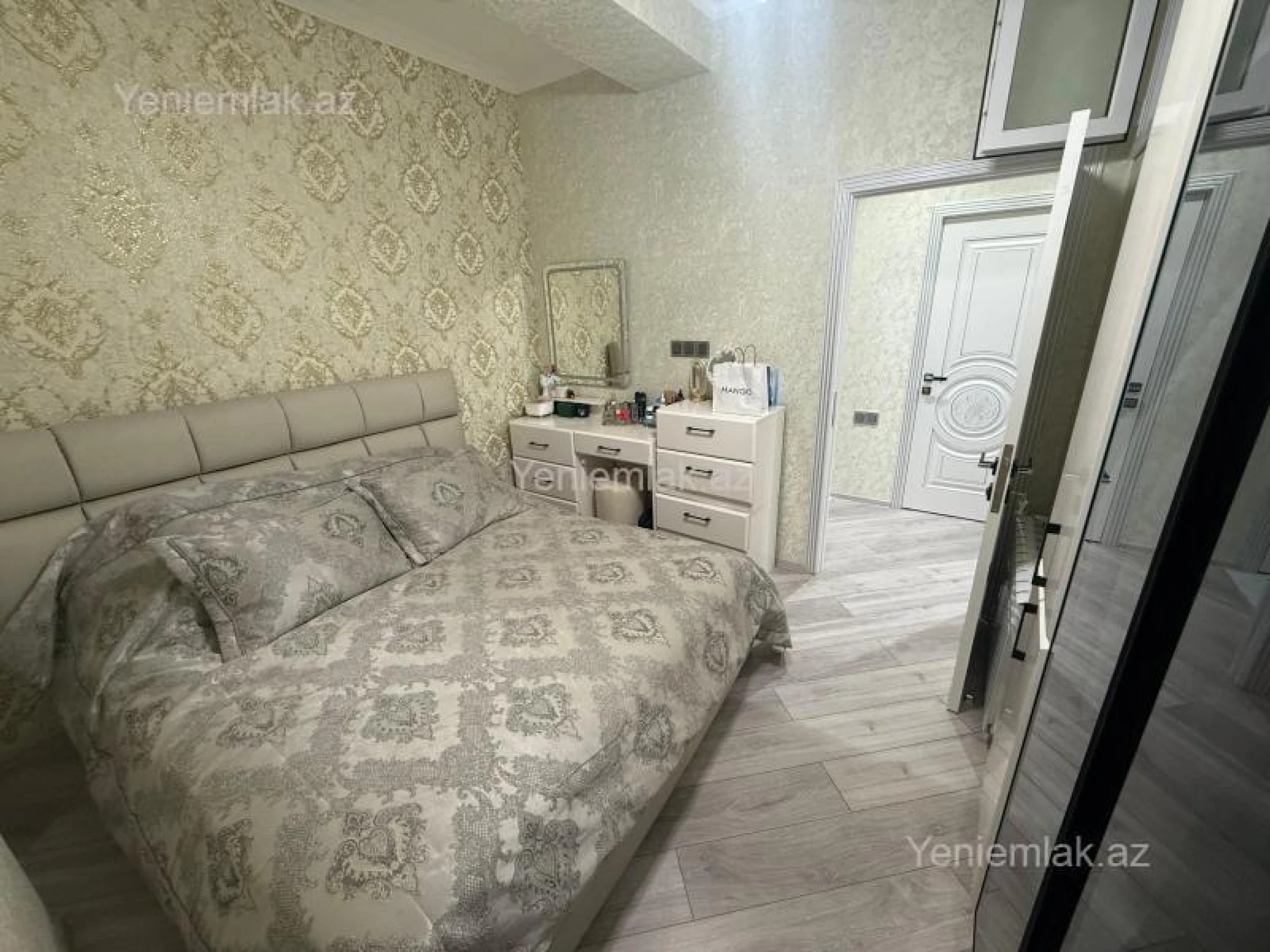 Satılır 2 otaqlı yeni tikili 55 m²