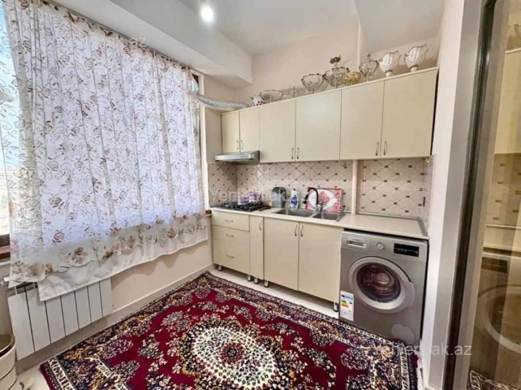 Satılır 3 otaqlı yeni tikili 70 m²