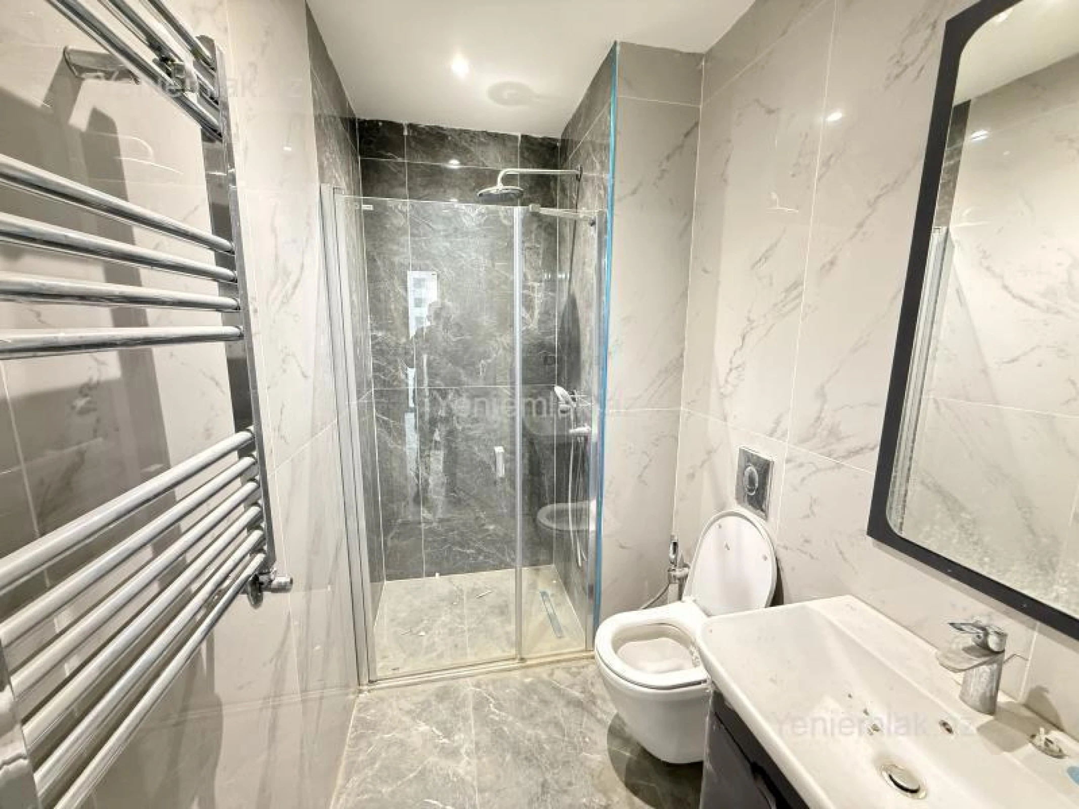 Satılır 3 otaqlı yeni tikili 82.39 m²