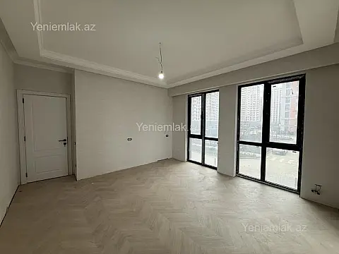 Satılır 3 otaqlı yeni tikili 82.39 m²