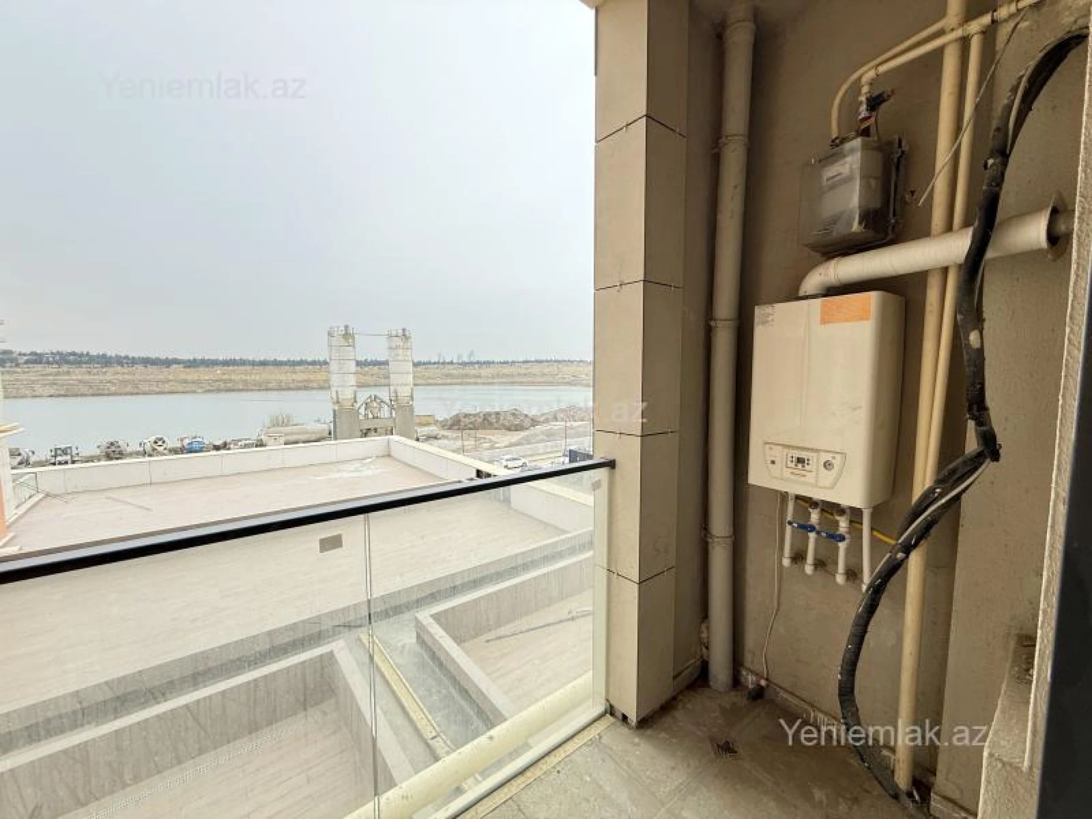 Satılır 3 otaqlı yeni tikili 82.39 m²