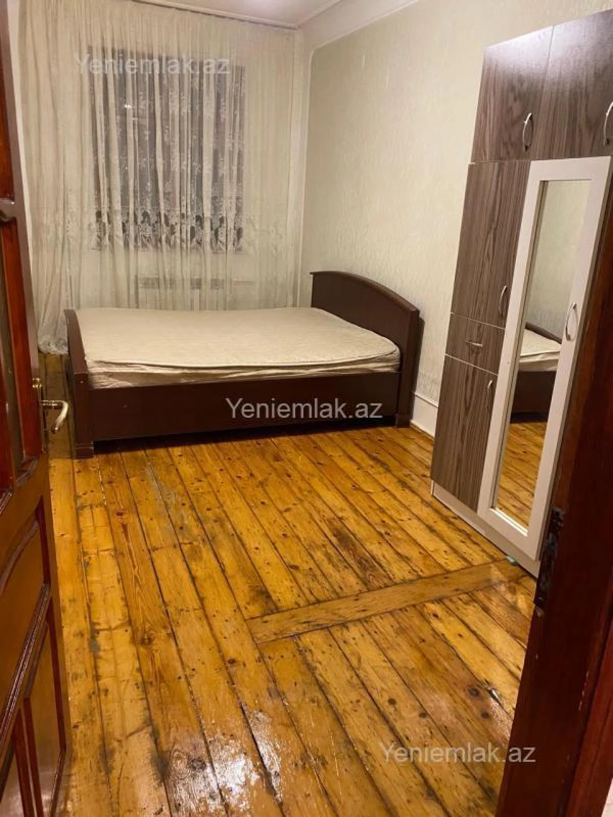 Satılır 2 otaqlı köhnə tikili 45 m²