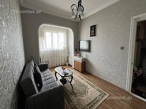 Satılır 3 otaqlı köhnə tikili 75 m²