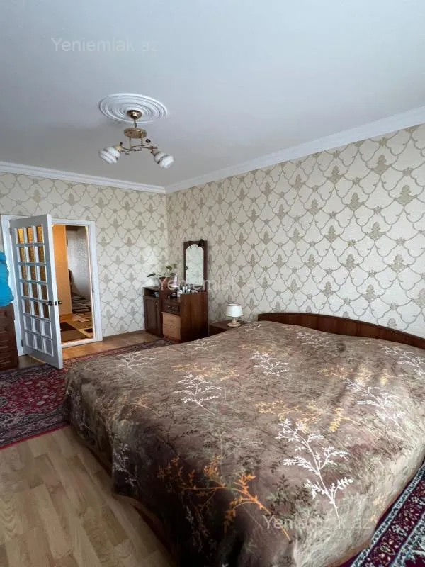 Satılır 3 otaqlı köhnə tikili 75 m²