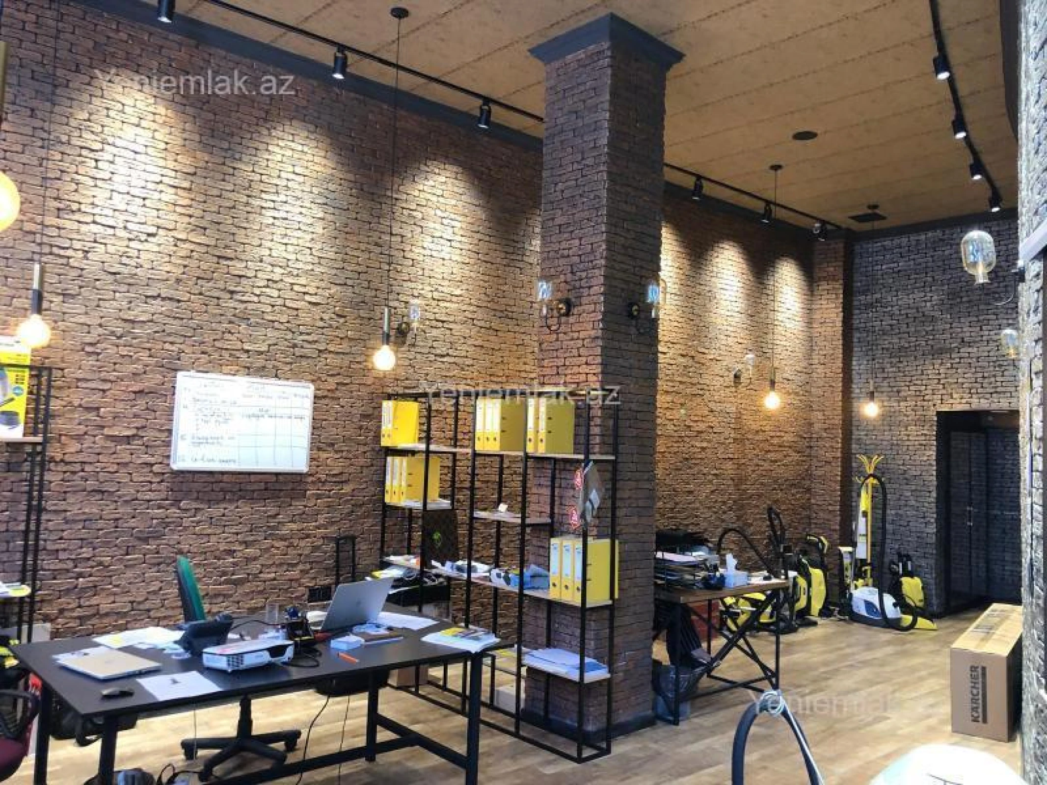 Satılır 4 otaqlı ofis 105 m²