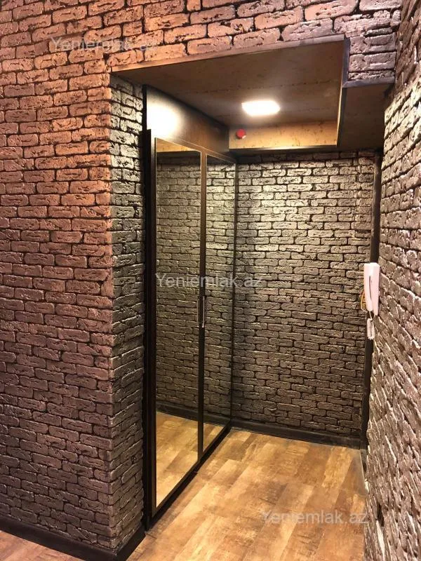 Satılır 4 otaqlı ofis 105 m²