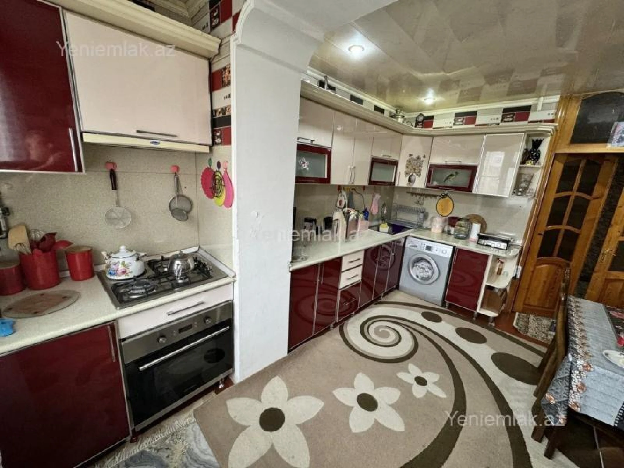 Satılır 3 otaqlı köhnə tikili 80 m²