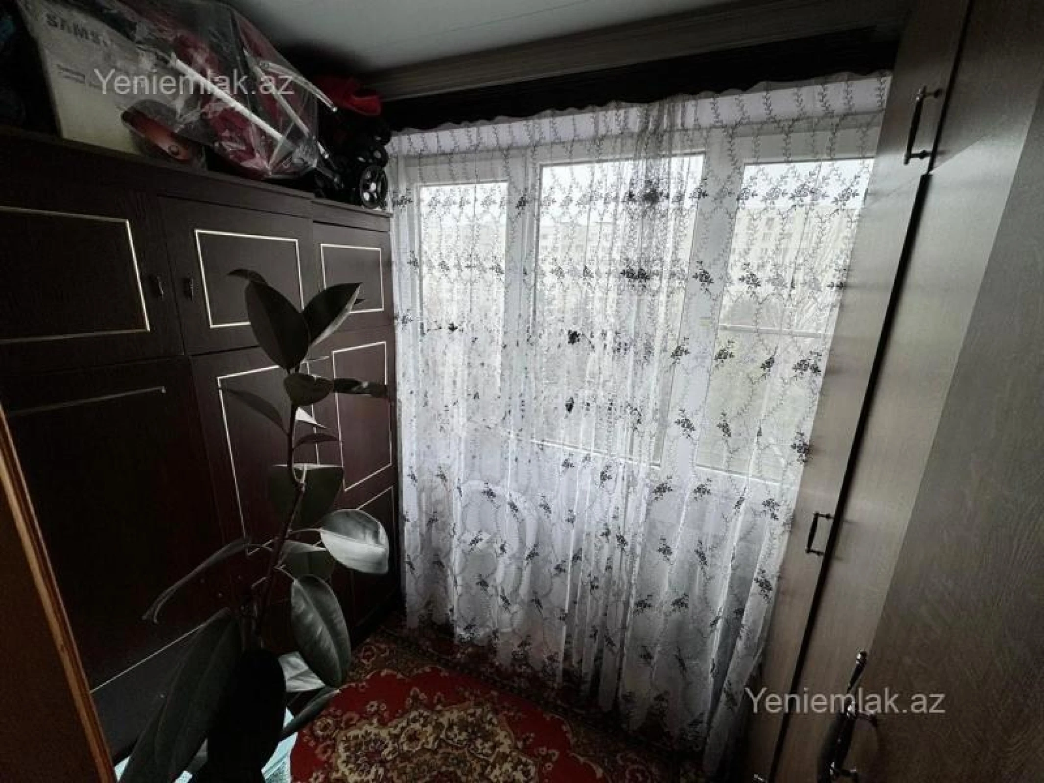 Satılır 3 otaqlı köhnə tikili 80 m²