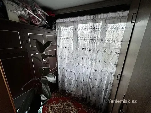 Satılır 3 otaqlı köhnə tikili 80 m²