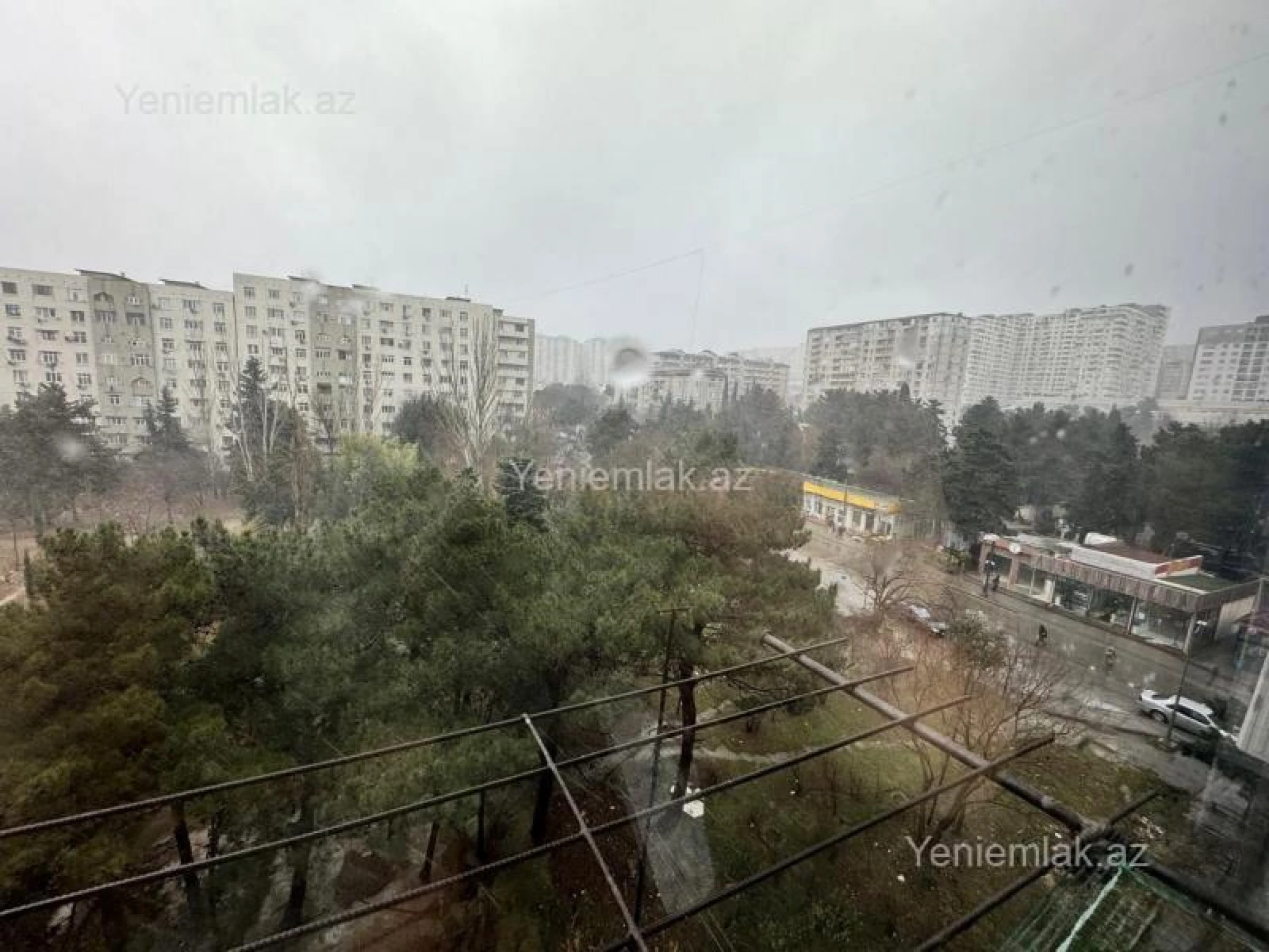 Satılır 3 otaqlı köhnə tikili 80 m²