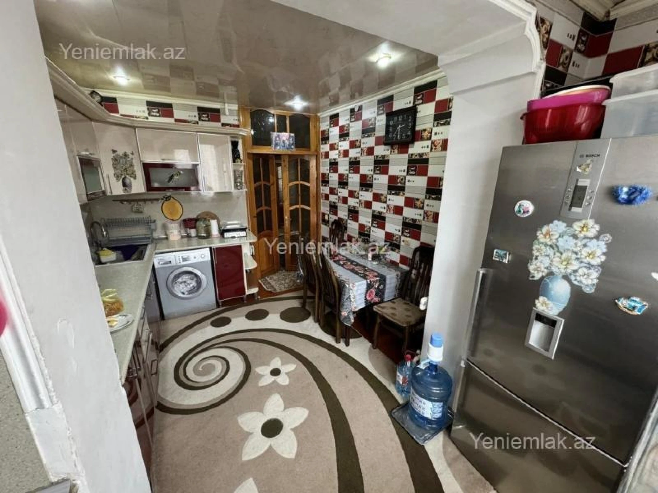 Satılır 3 otaqlı köhnə tikili 80 m²