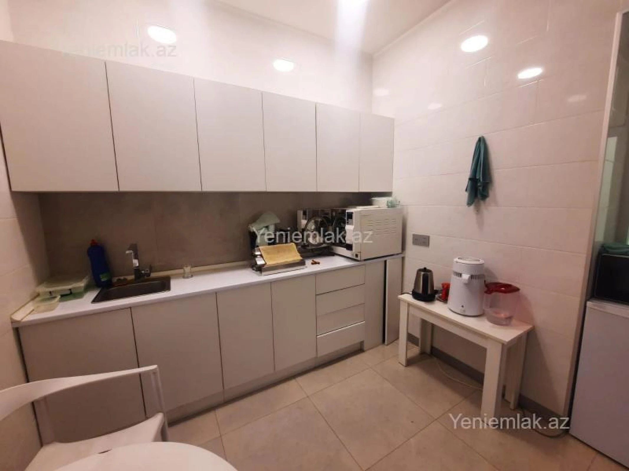 Satılır 4 otaqlı obyekt 100 m²