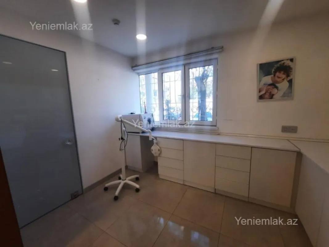 Satılır 4 otaqlı obyekt 100 m²