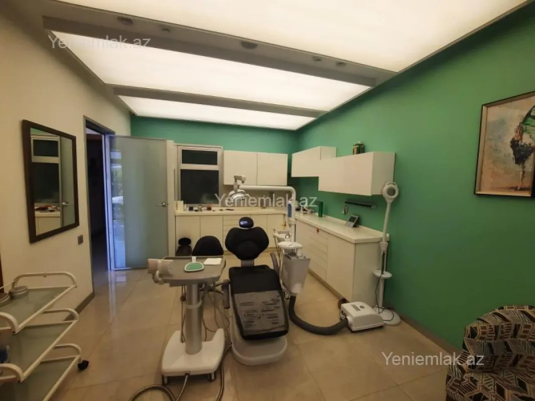 Satılır 4 otaqlı obyekt 100 m²