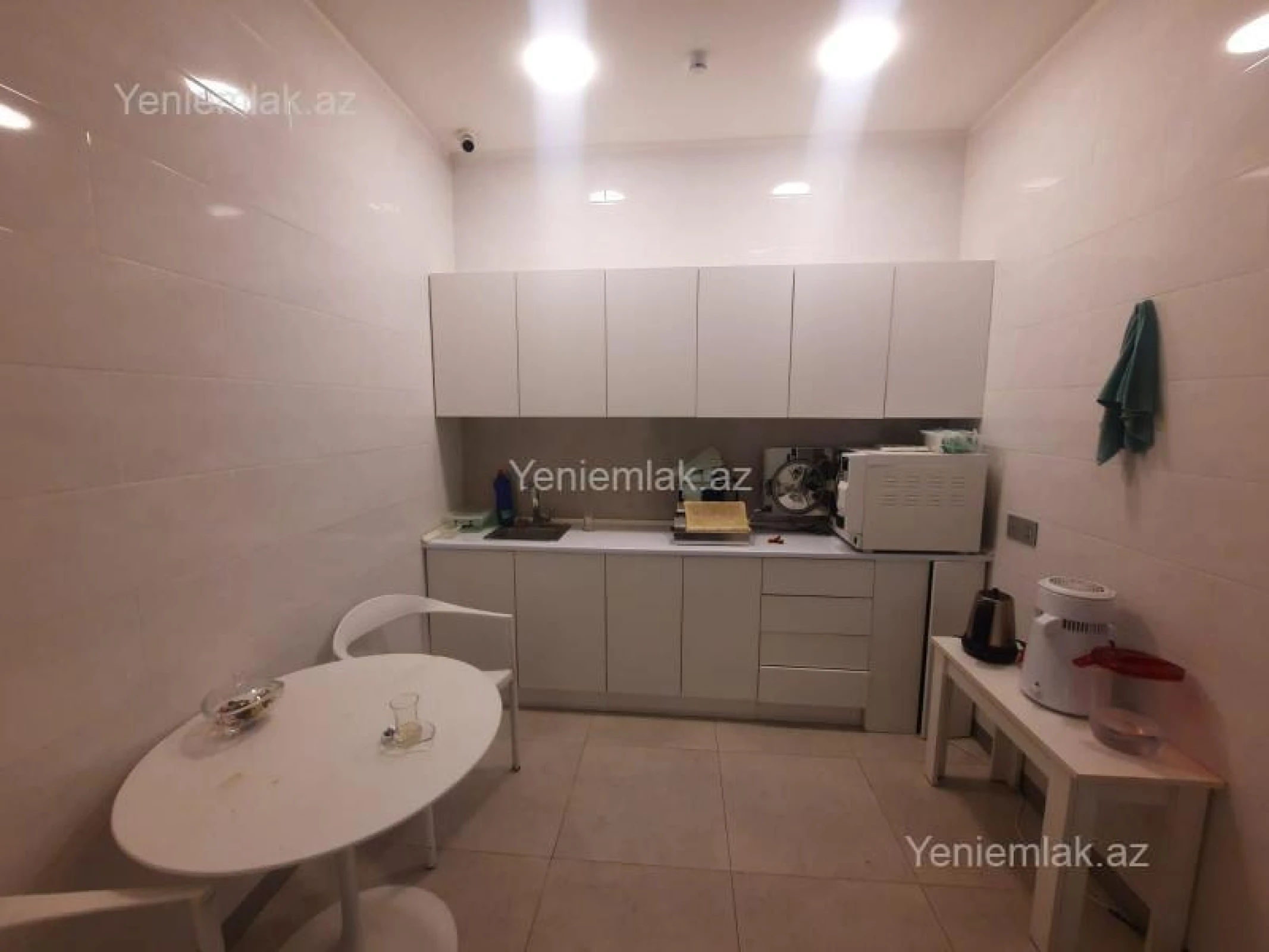 Satılır 4 otaqlı obyekt 100 m²