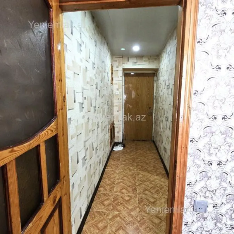 Satılır 2 otaqlı köhnə tikili 42 m²