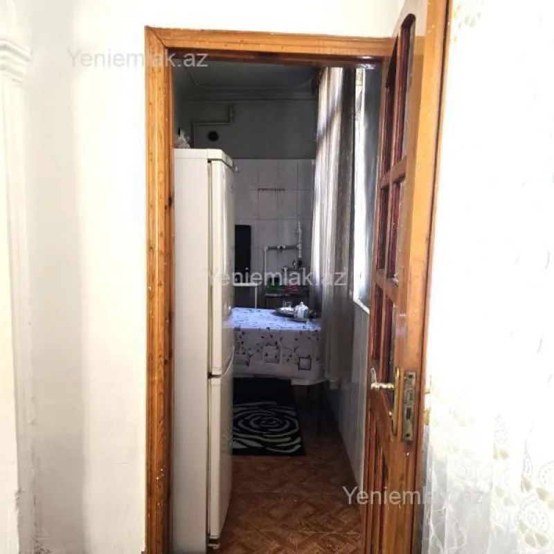 Satılır 2 otaqlı köhnə tikili 42 m²