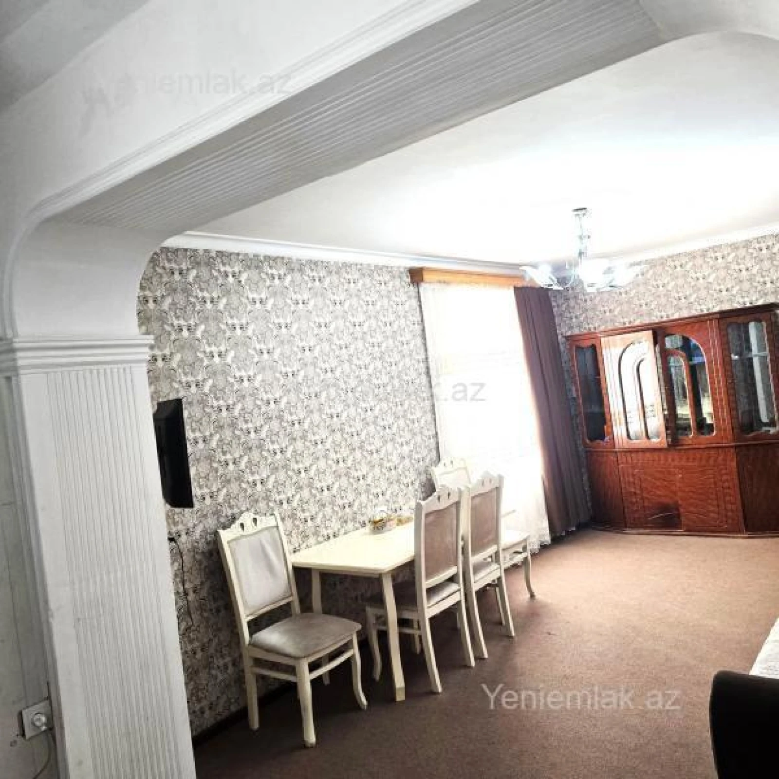 Satılır 2 otaqlı köhnə tikili 42 m²