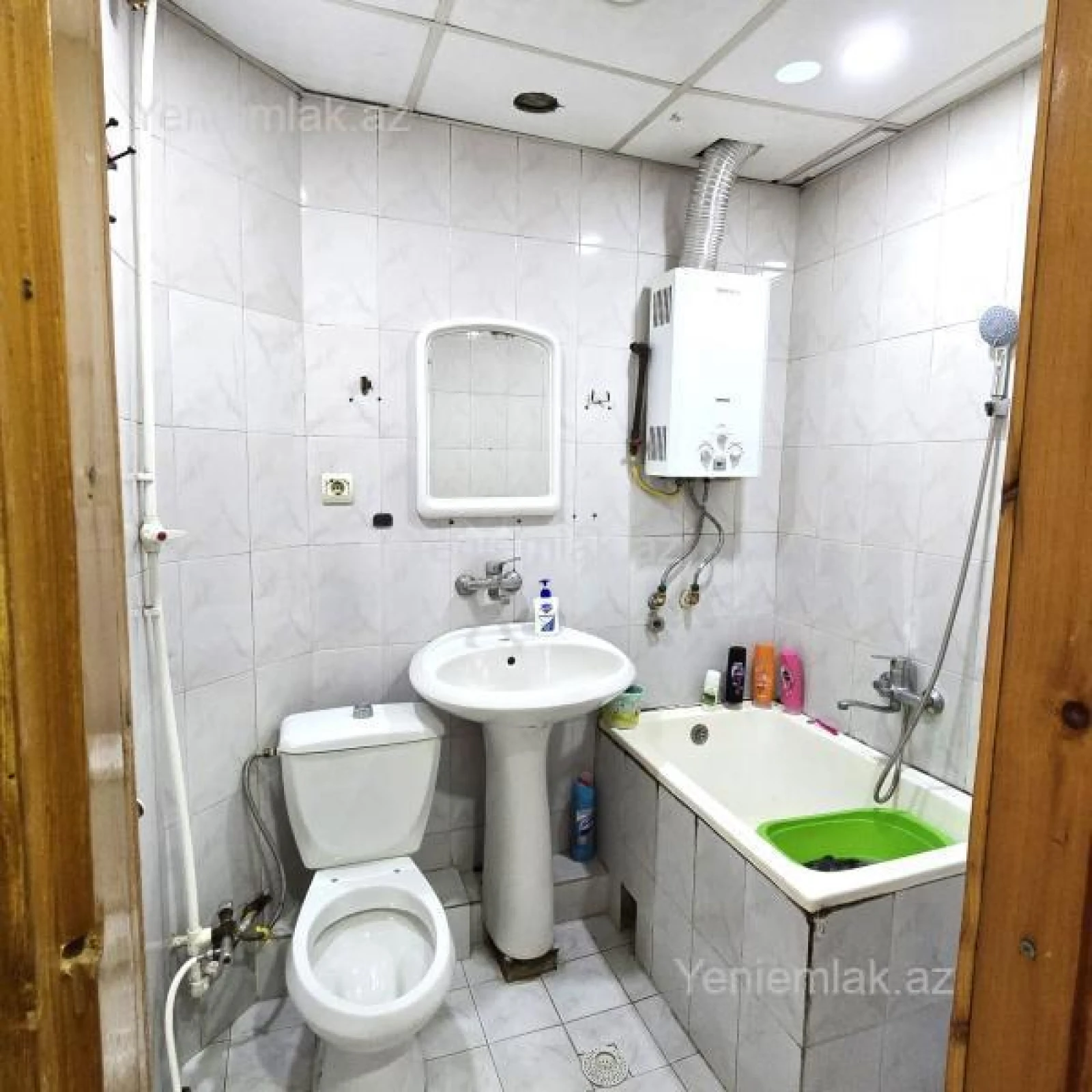 Satılır 2 otaqlı köhnə tikili 42 m²