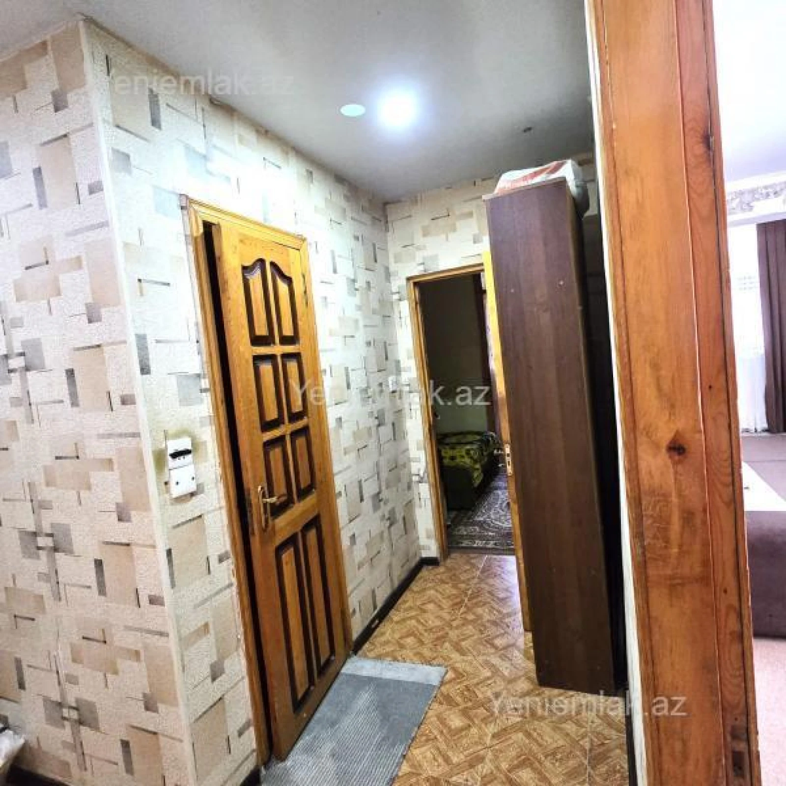 Satılır 2 otaqlı köhnə tikili 42 m²