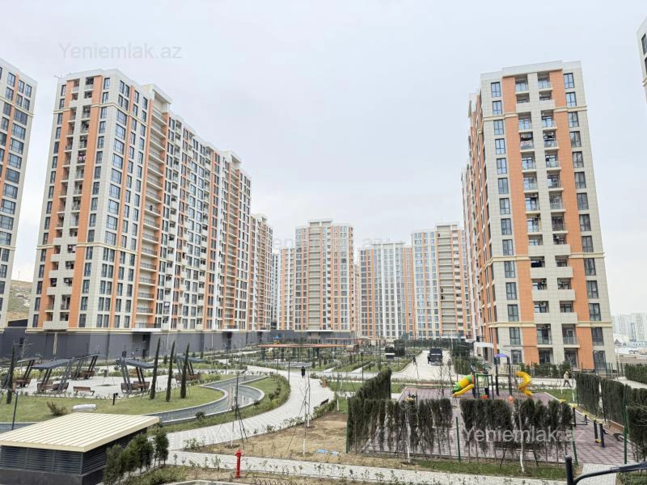 Satılır 3 otaqlı yeni tikili 82.72 m²