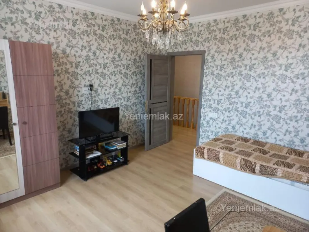 Satılır 4 otaqlı həyət evi 120 m²