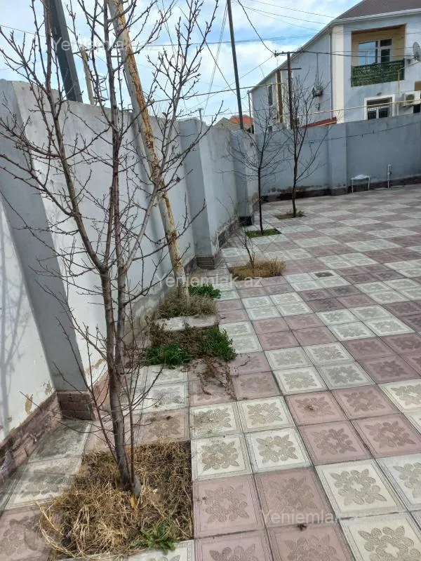 Satılır 4 otaqlı həyət evi 120 m²