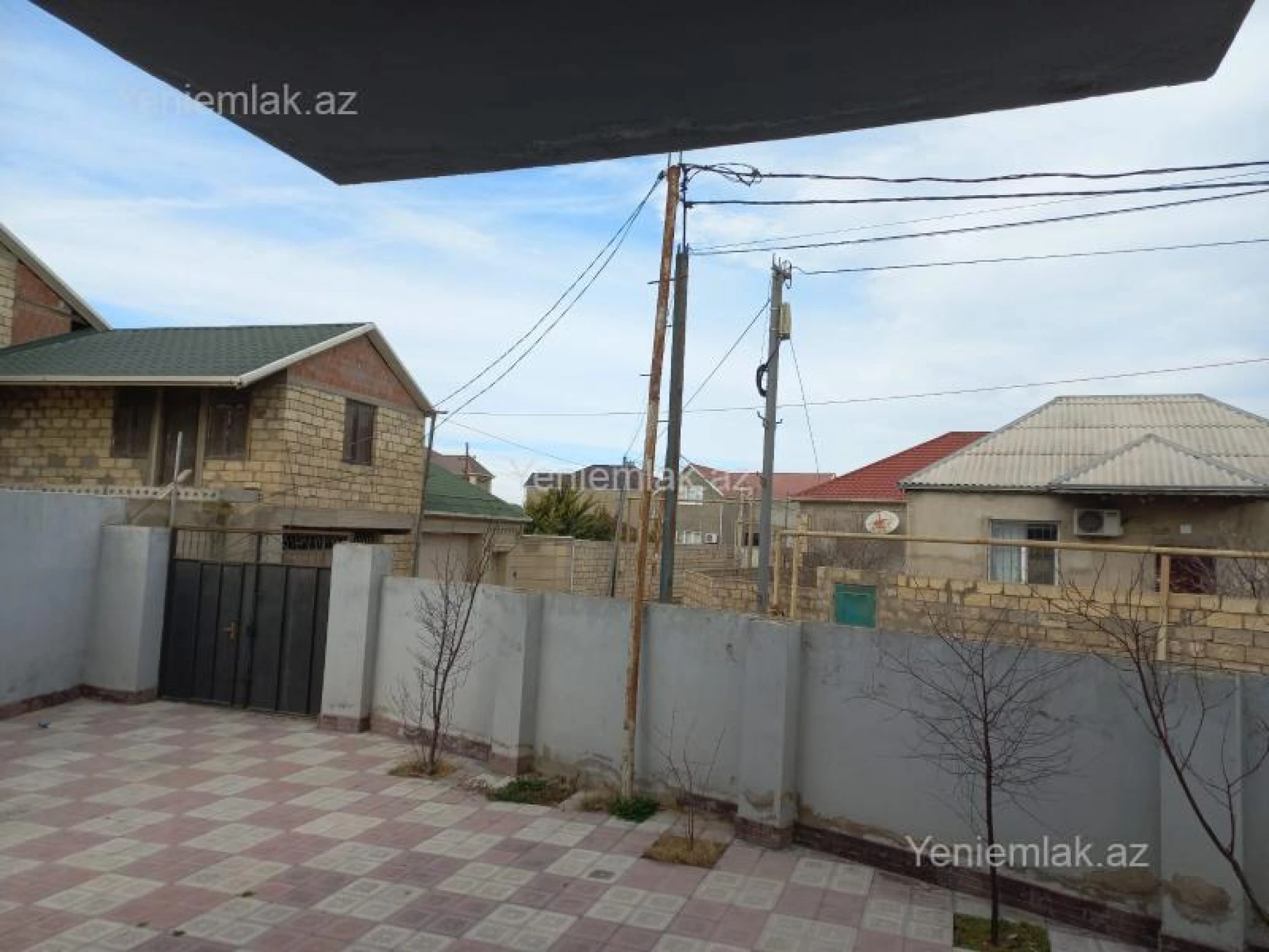 Satılır 4 otaqlı həyət evi 120 m²