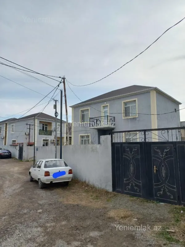 Satılır 4 otaqlı həyət evi 120 m²