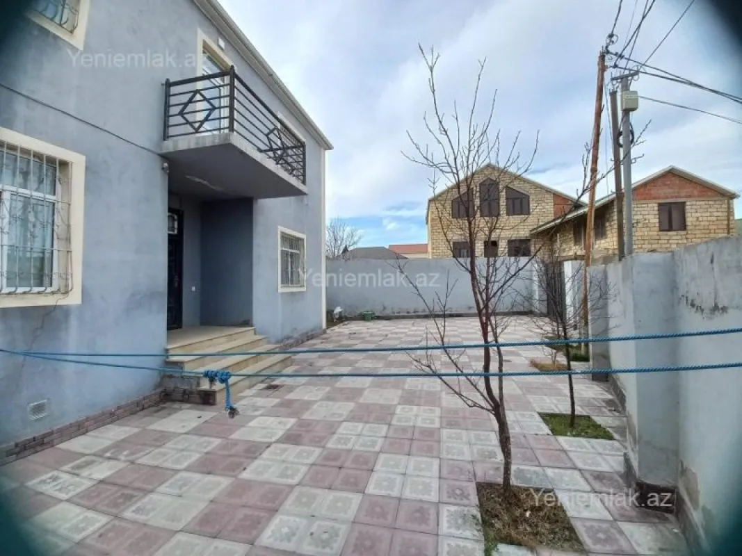 Satılır 4 otaqlı həyət evi 120 m²