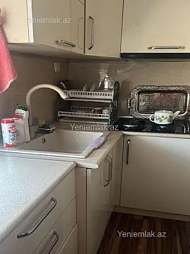 Satılır 2 otaqlı köhnə tikili 55 m²