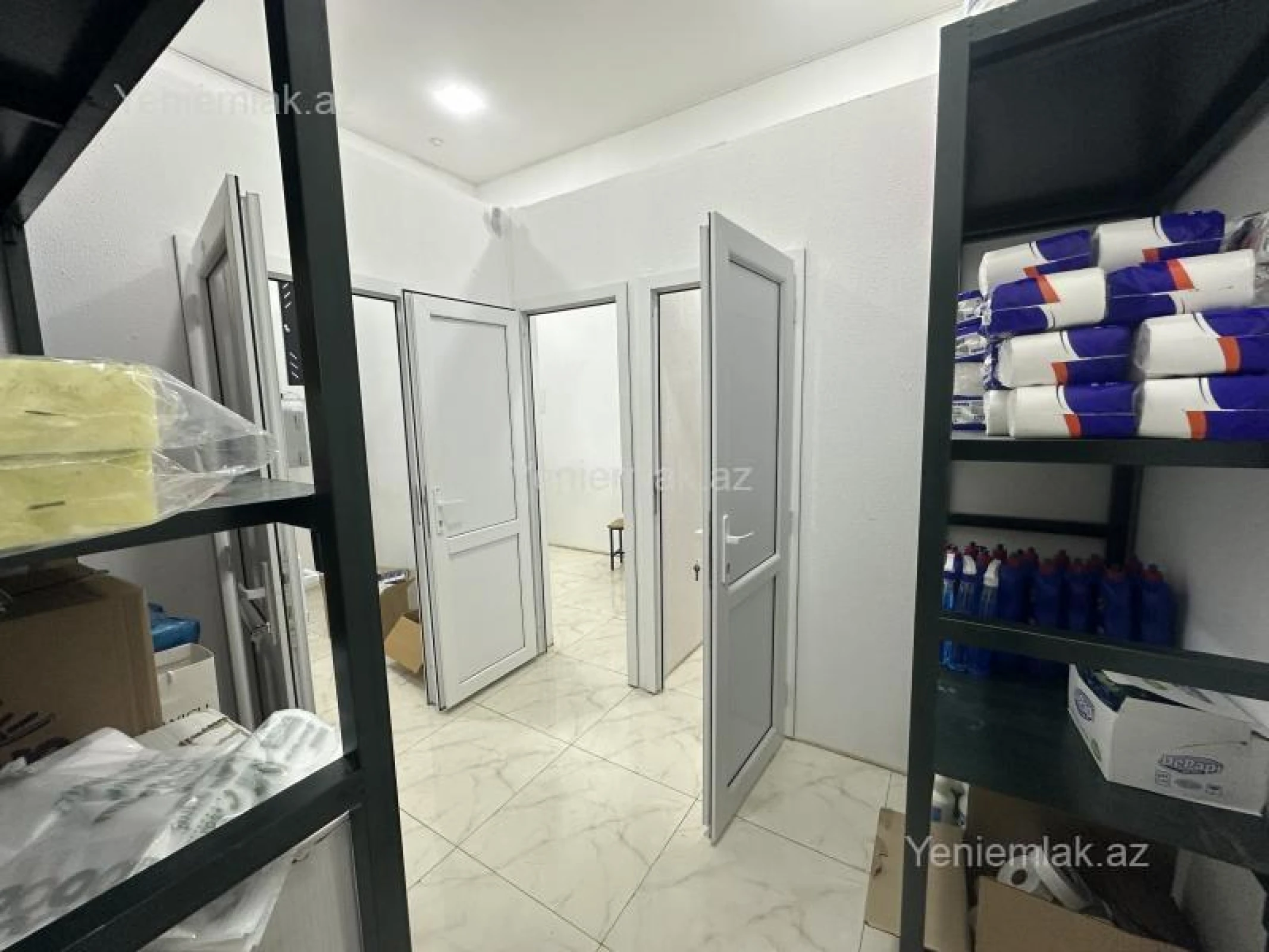 Satılır 8 otaqlı həyət evi 580 m²
