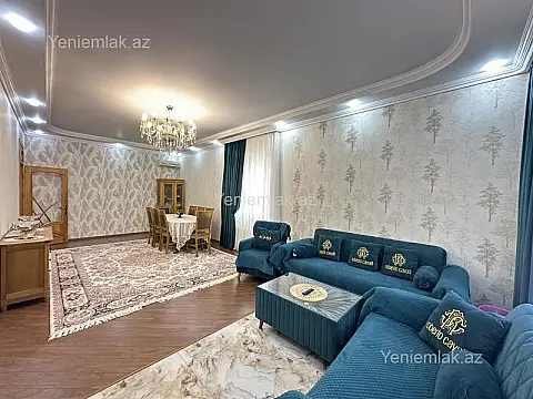 Satılır 8 otaqlı həyət evi 580 m²