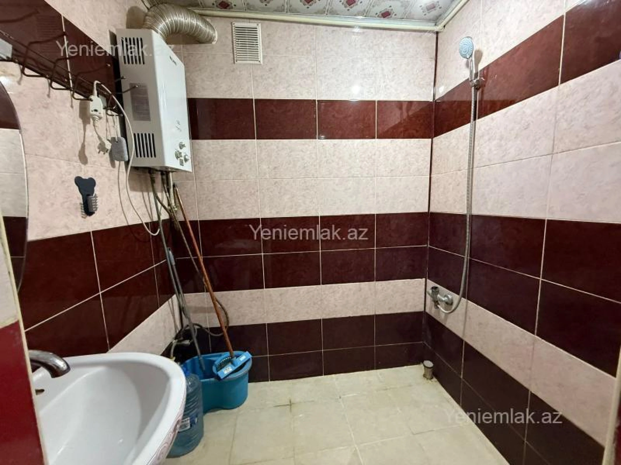 Satılır 3 otaqlı köhnə tikili 56 m²