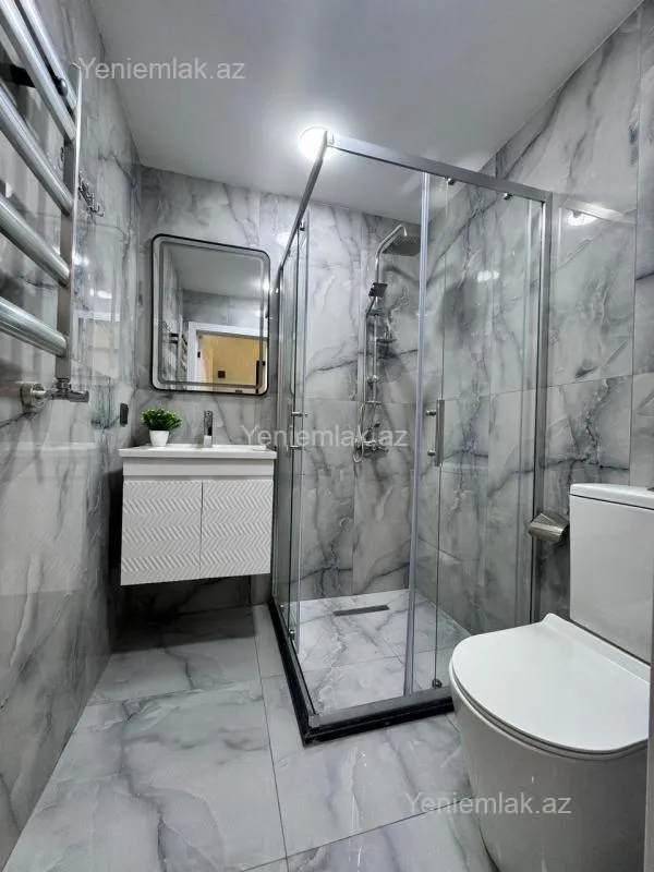 Satılır 2 otaqlı köhnə tikili 60 m²