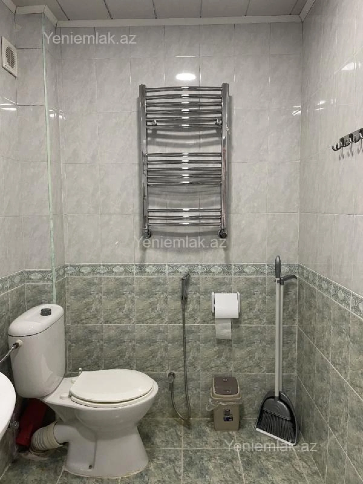Satılır 2 otaqlı köhnə tikili 75 m²