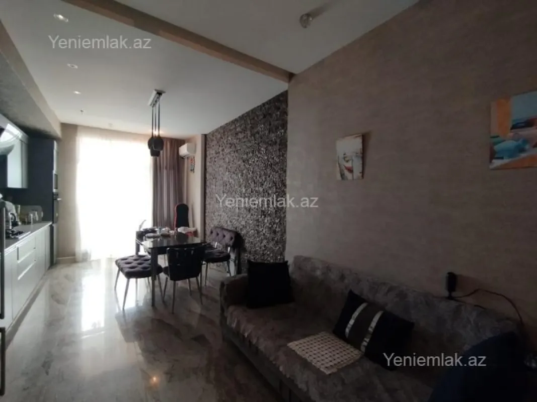 Satılır 4 otaqlı yeni tikili 175 m²