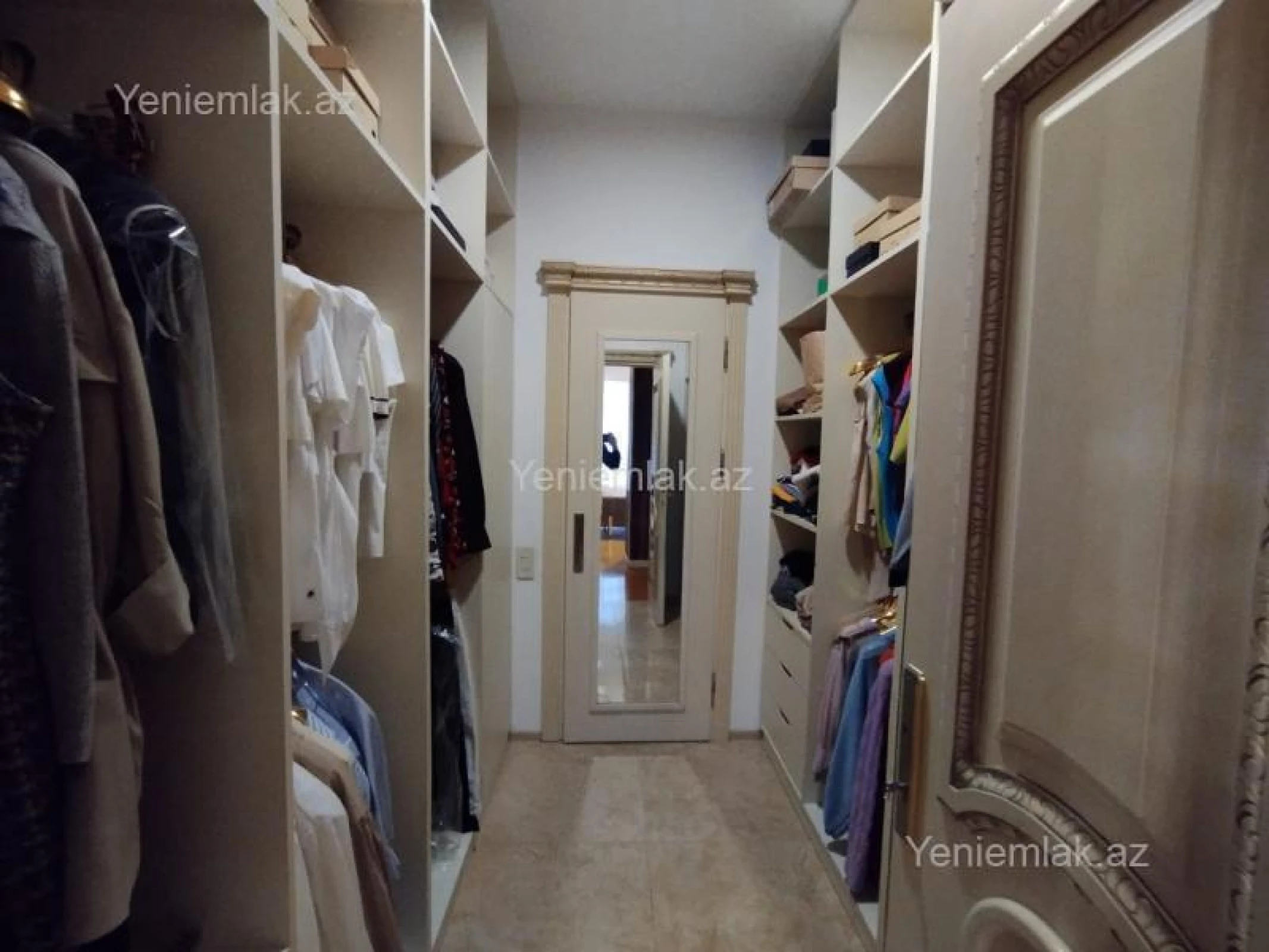 Satılır 4 otaqlı yeni tikili 175 m²