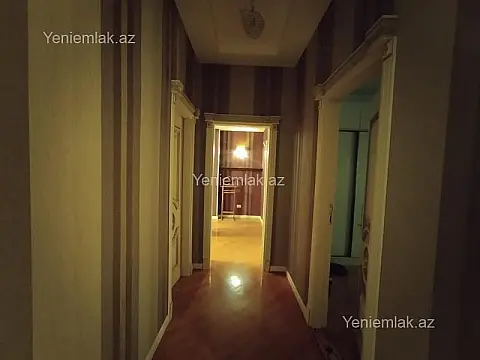 Satılır 4 otaqlı yeni tikili 175 m²