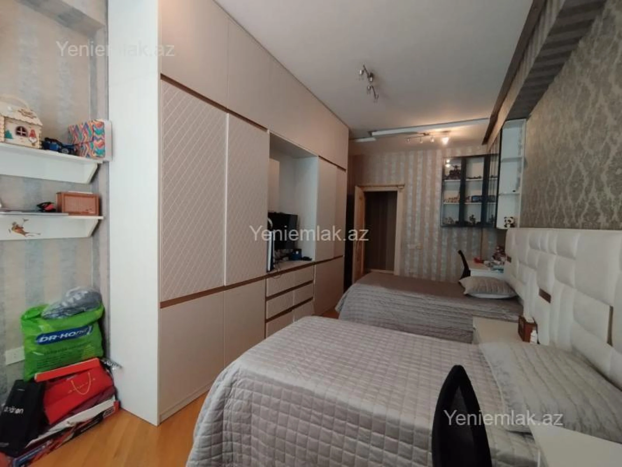 Satılır 4 otaqlı yeni tikili 175 m²