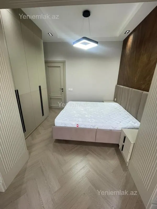Satılır 2 otaqlı yeni tikili 68 m²
