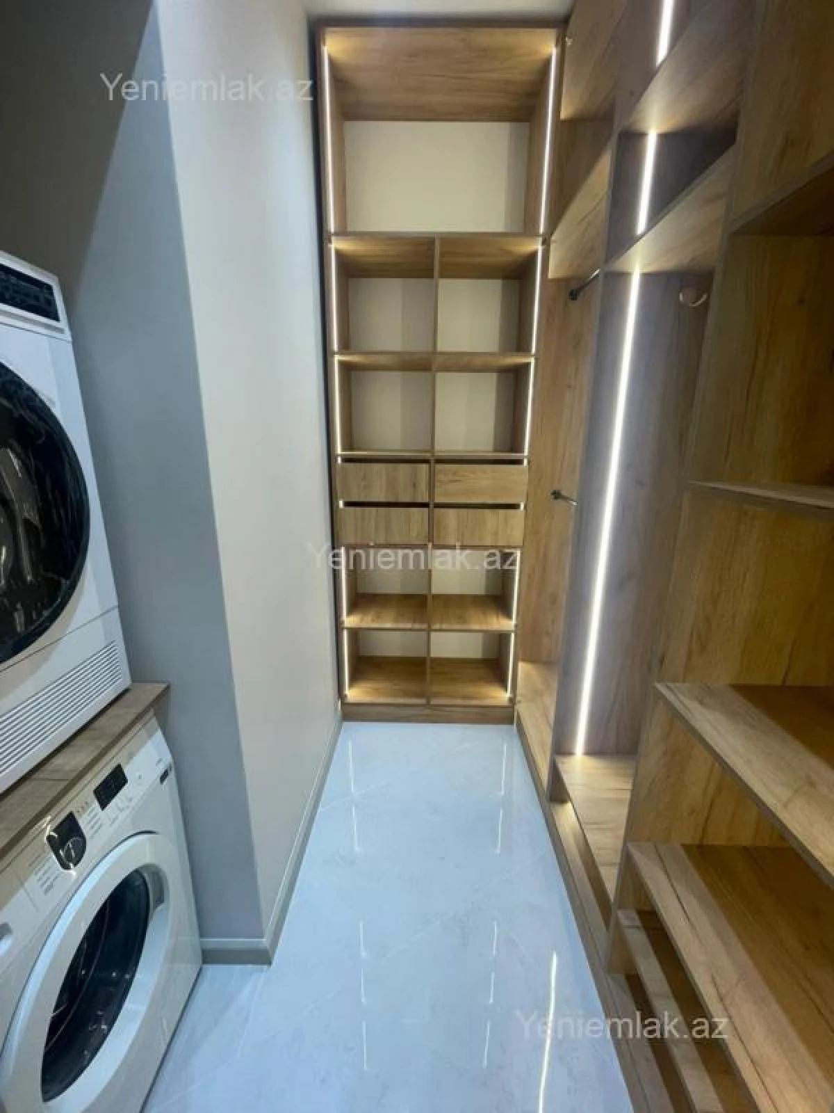 Satılır 2 otaqlı yeni tikili 68 m²