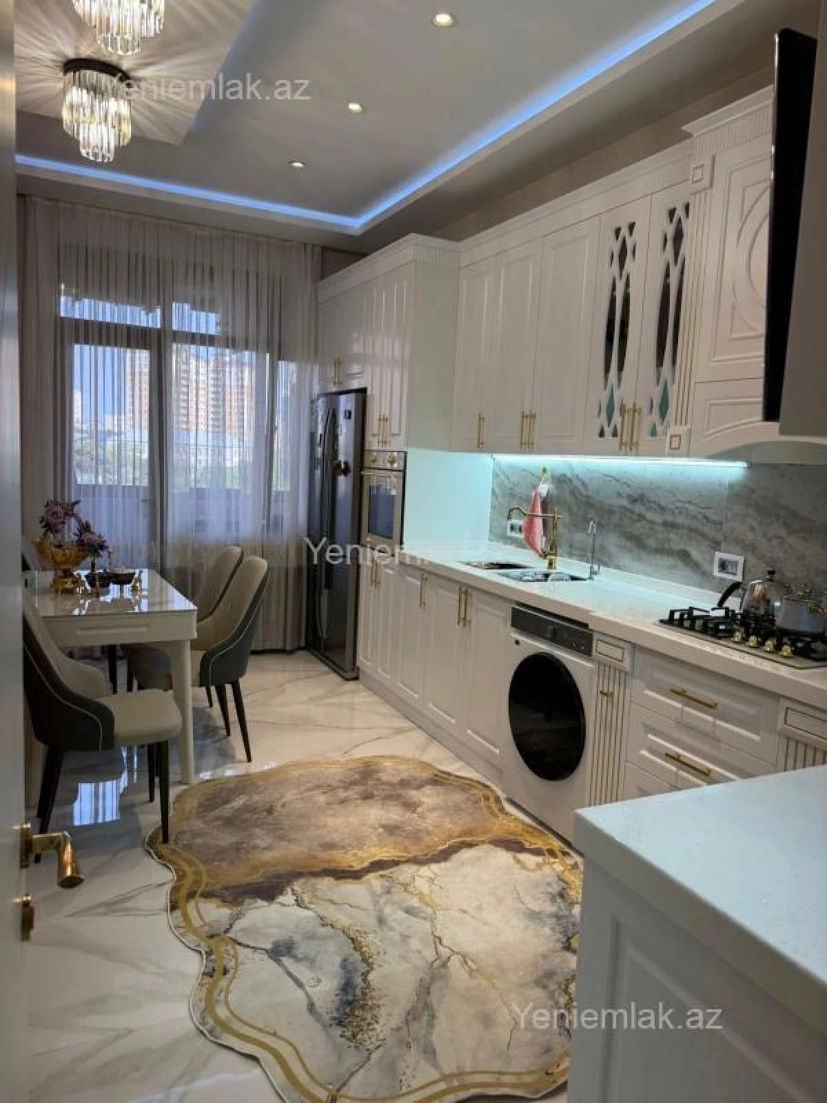 Satılır 3 otaqlı yeni tikili 130 m²