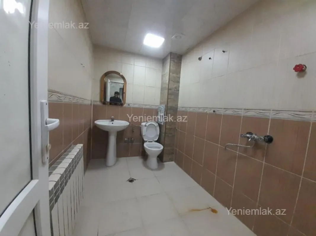 Satılır 2 otaqlı köhnə tikili 50 m²