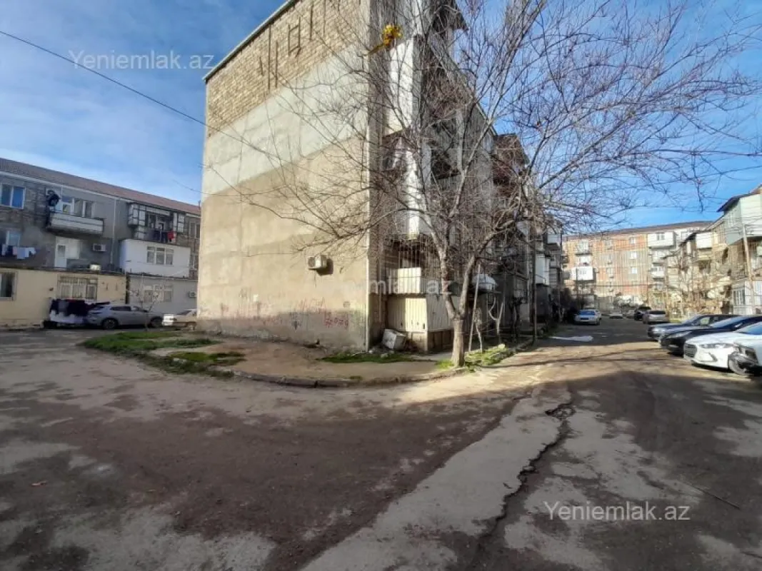 Satılır 2 otaqlı köhnə tikili 50 m²