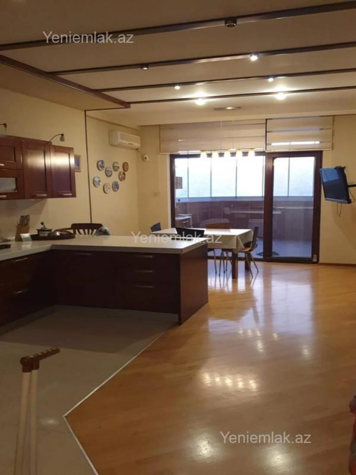 Satılır 3 otaqlı yeni tikili 186 m²