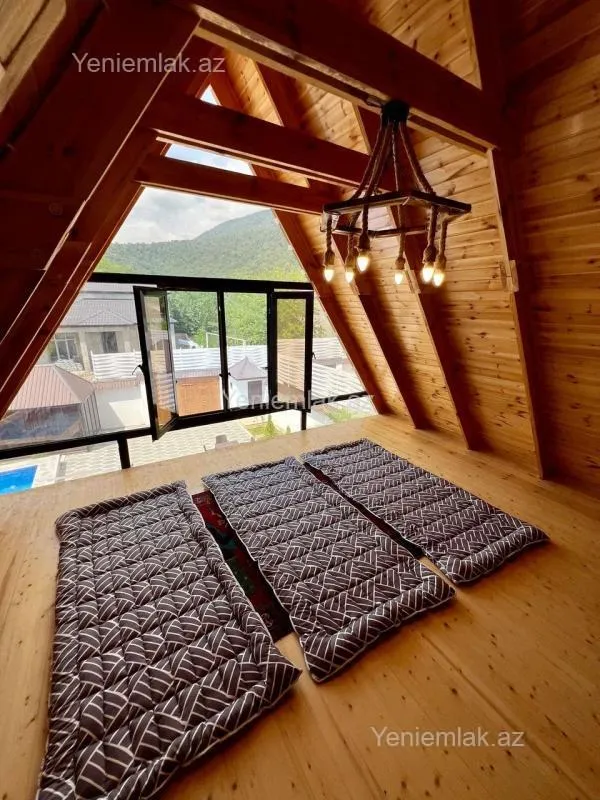 Satılır 4 otaqlı həyət evi 130 m²