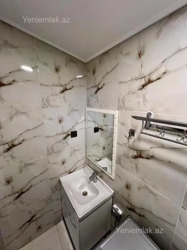 Satılır 4 otaqlı həyət evi 130 m²